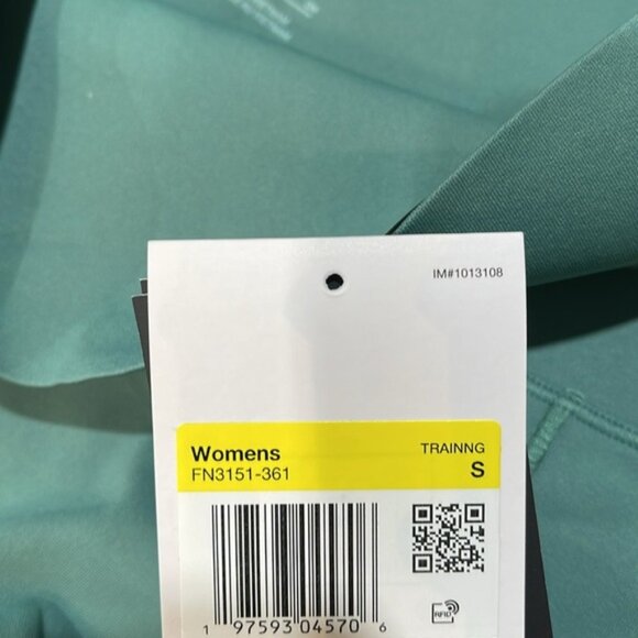 Nike Women's Universa Medium-Support High-Waisted 5" Biker Shorts - Picture 8 of 10